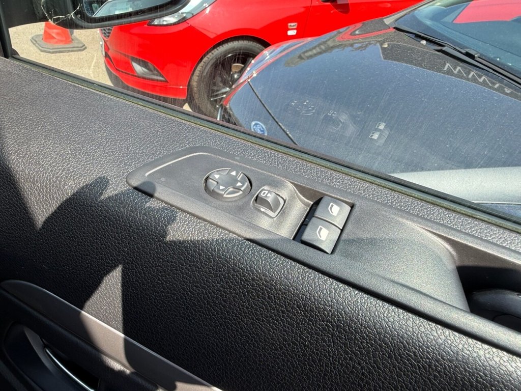 Used Peugeot Traveller 2024 for sale - 76706388: Photo 31