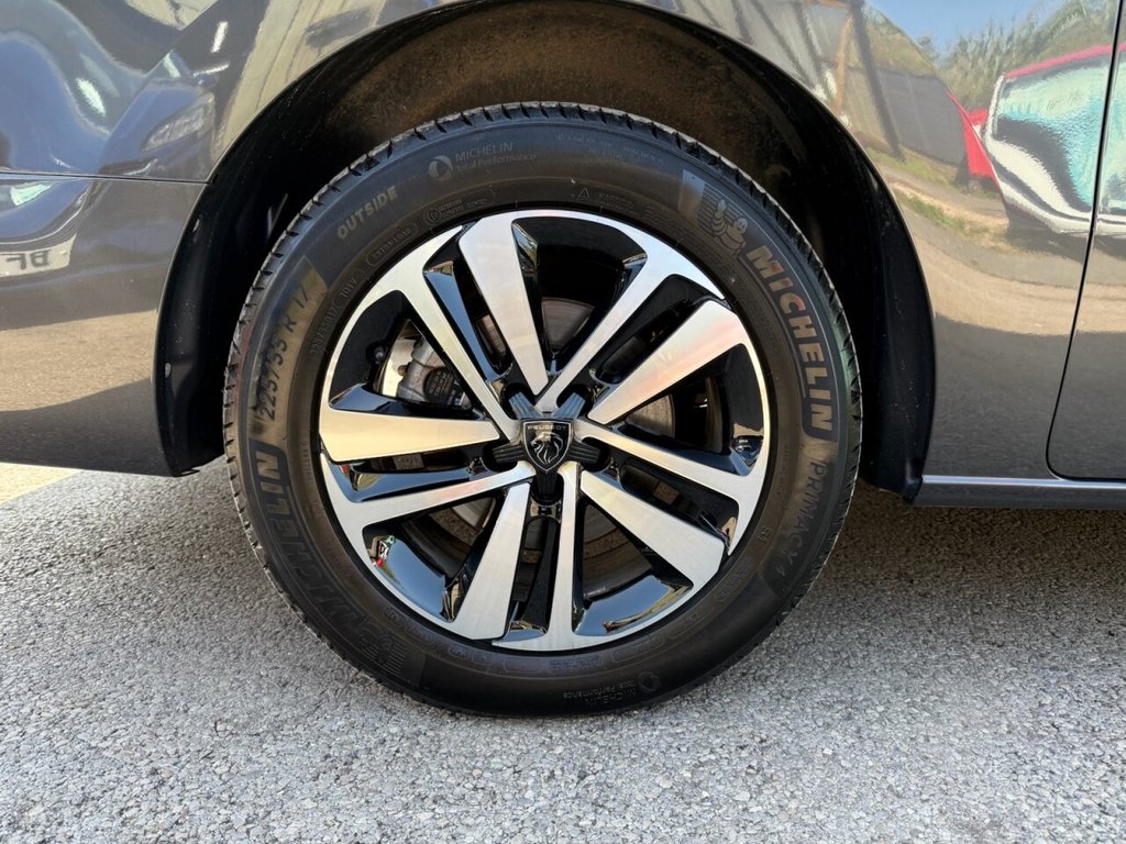 Used Peugeot Traveller 2024 for sale - 76706388: Photo 48