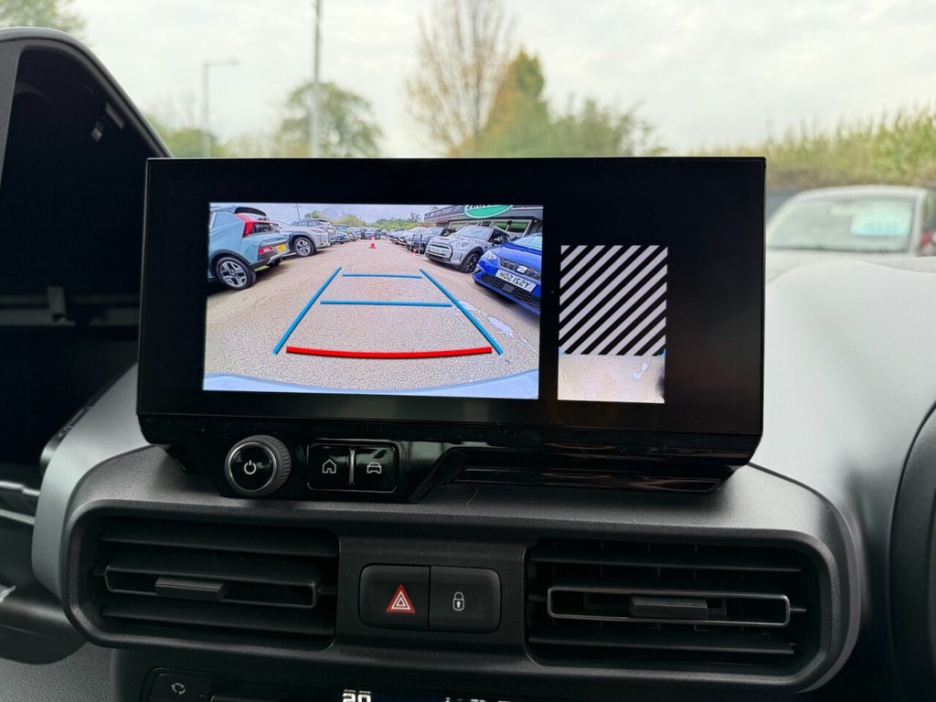 Used Vauxhall Combo Life 2025 for sale - 76706379: Photo 3