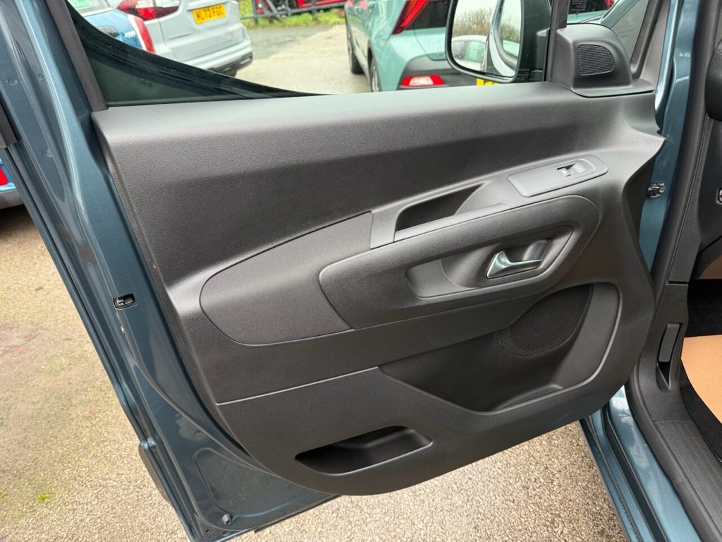 Used Vauxhall Combo Life 2025 for sale - 77820617: Photo 36