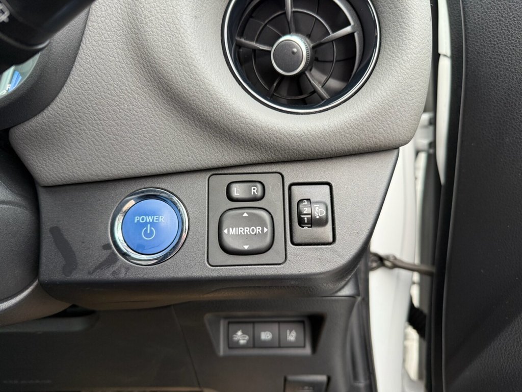 Used Toyota Yaris 2018 for sale - 76848418: Photo 17