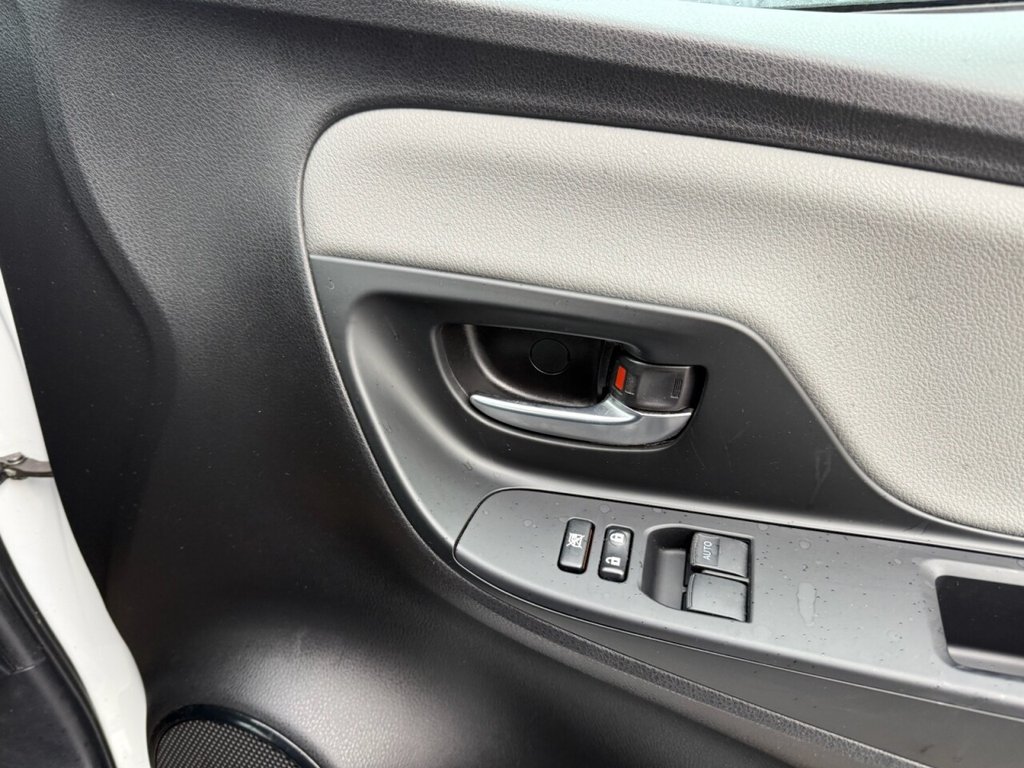 Used Toyota Yaris 2018 for sale - 76848418: Photo 18