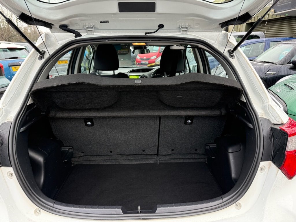 Used Toyota Yaris 2018 for sale - 76848418: Photo 27