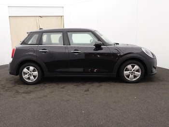 Used MINI Hatch 2024 for sale - 76848098: Photo
