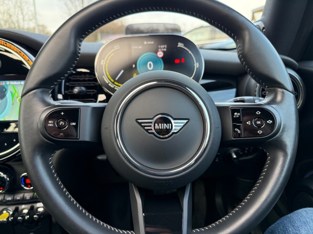 Used MINI Electric Hatch 2023 for sale - 76867781: Photo 28