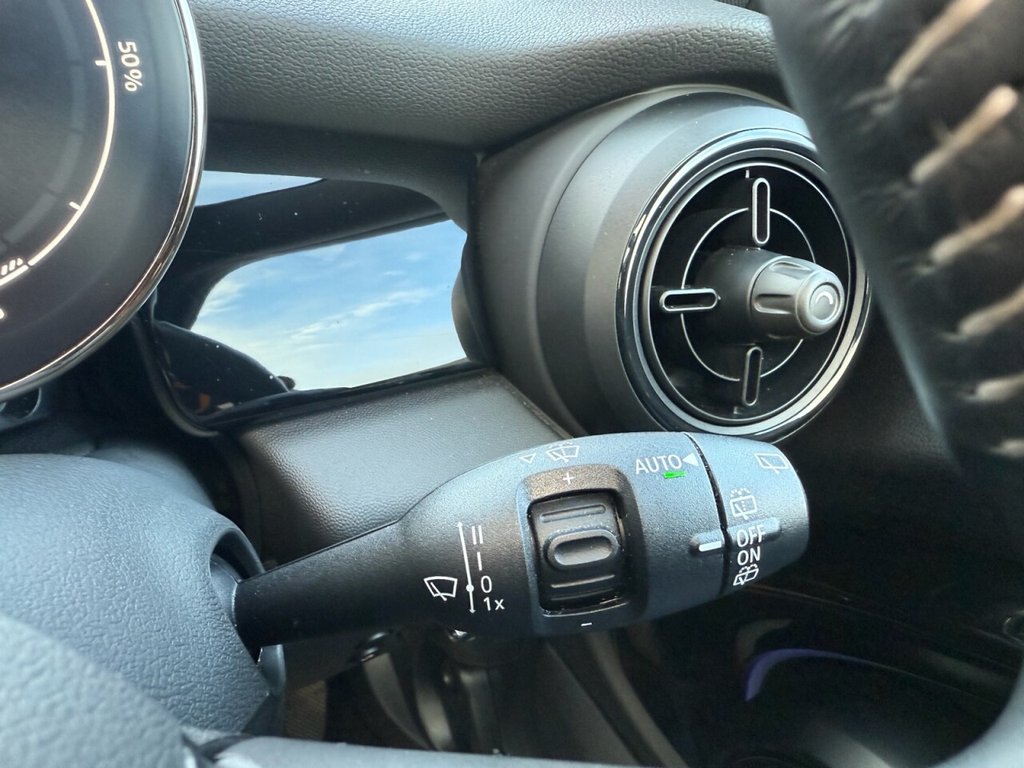 Used MINI Electric Hatch 2023 for sale - 76867781: Photo 31