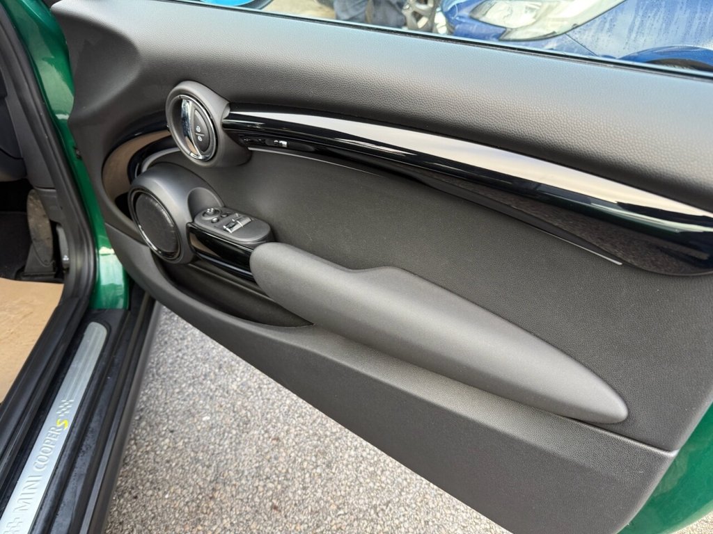 Used MINI Electric Hatch 2023 for sale - 76867781: Photo 37