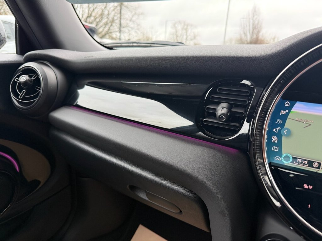 Used MINI Electric Hatch 2022 for sale - 76867767: Photo 21