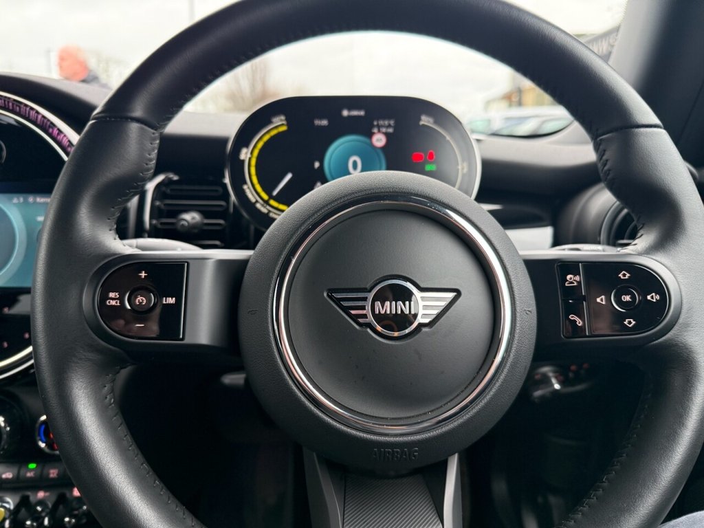 Used MINI Electric Hatch 2022 for sale - 76867767: Photo 31