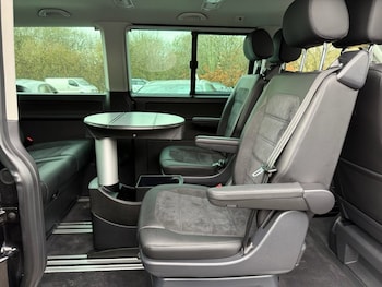 Used Volkswagen Caravelle 2019 for sale - 76751406: Photo