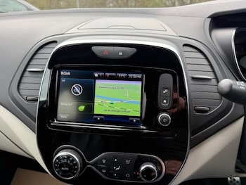 Used Renault Captur 2018 for sale - 78134363: Photo