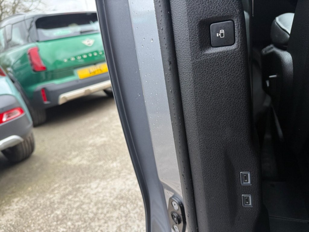 Used Peugeot e-Traveller 2024 for sale - 77227208: Photo 32