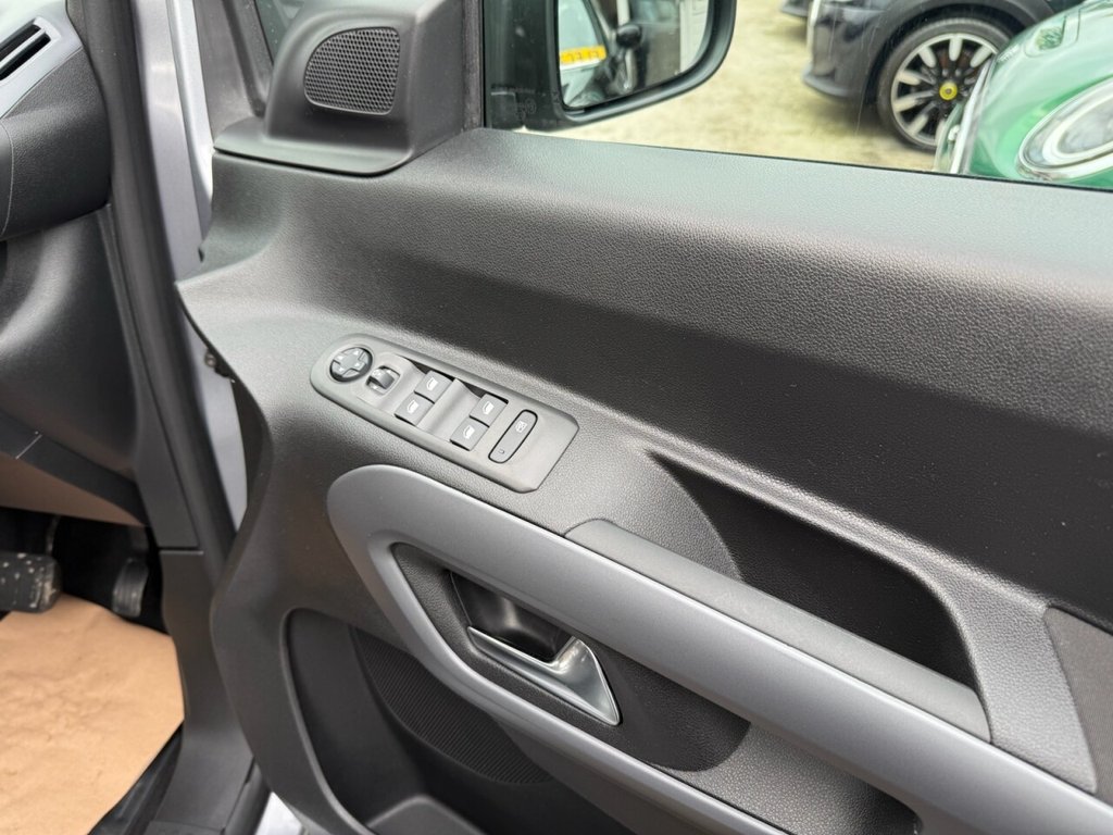 Used Vauxhall Combo Life Electric 2025 for sale - 77452266: Photo 28