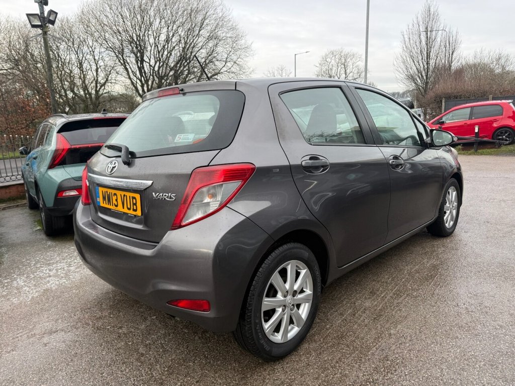 Used Toyota Yaris 2013 for sale - 77122337: Photo 6