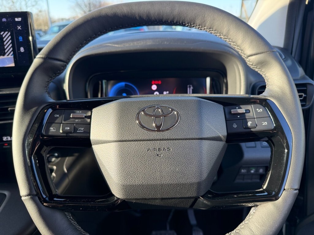 Used Toyota PROACE CITY Verso 2025 for sale - 77621836: Photo 21