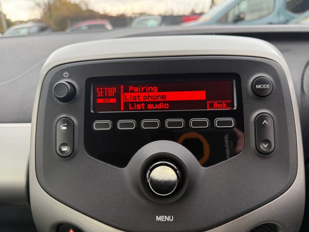 Used Toyota AYGO 2015 for sale - 76706374: Photo 5