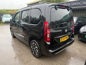 Used Toyota PROACE CITY Verso 2025 for sale - 79667319: Photo