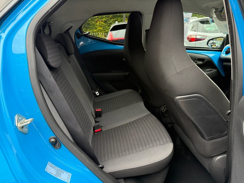 Used Toyota AYGO 2018 for sale - 76706385: Photo 25