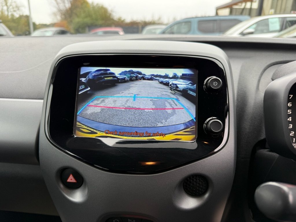 Used Toyota AYGO 2018 for sale - 76706385: Photo 4