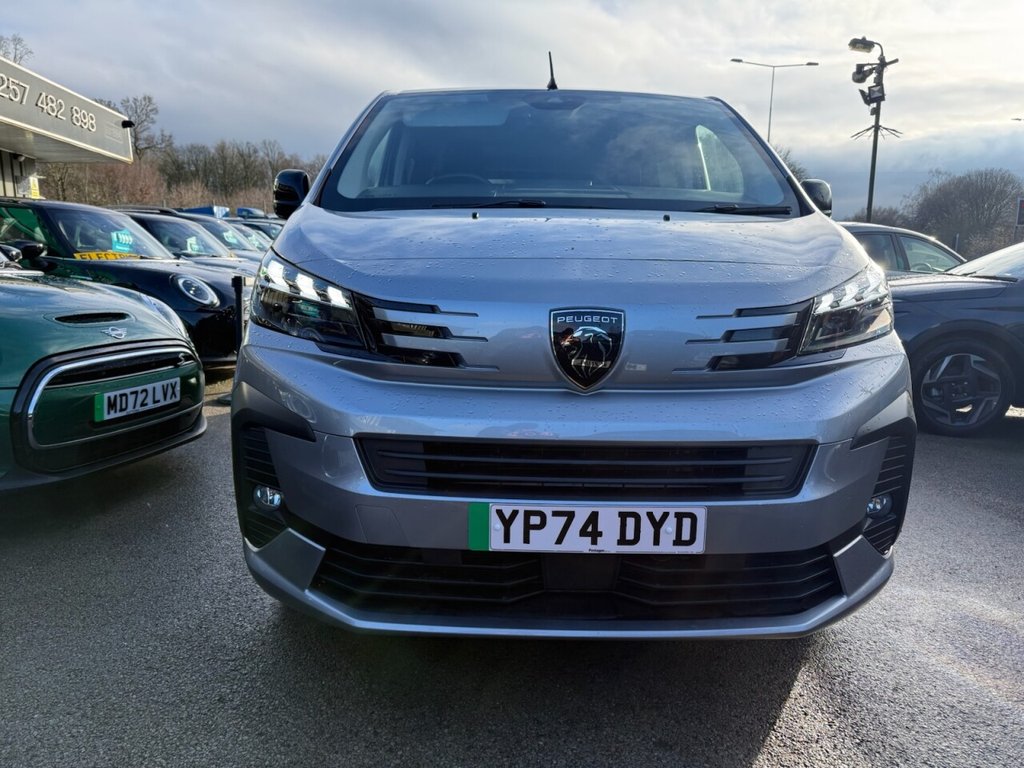 Used Peugeot e-Traveller 2024 for sale - 77327951: Photo 12