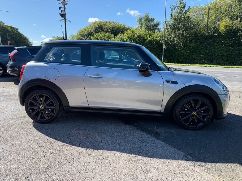 Used MINI Hatch 2023 for sale - 76706396: Photo 3