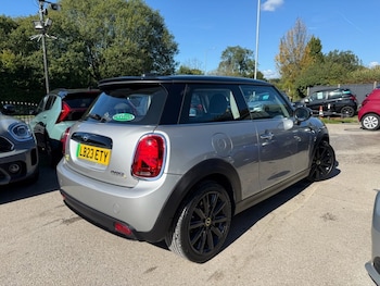 Used MINI Hatch 2023 for sale - 76706396: Photo