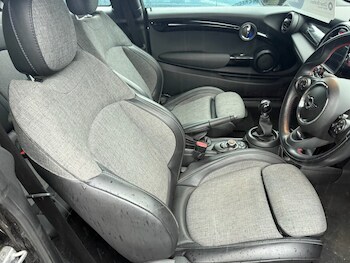 Used MINI Hatch 2018 for sale - 78583081: Photo