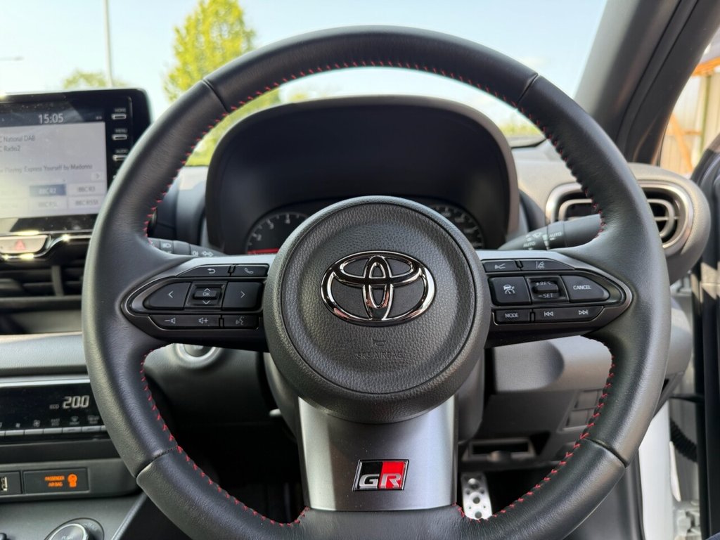 Used Toyota Yaris 2022 for sale - 76706398: Photo 14