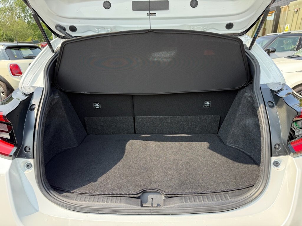 Used Toyota Yaris 2022 for sale - 76706398: Photo 19