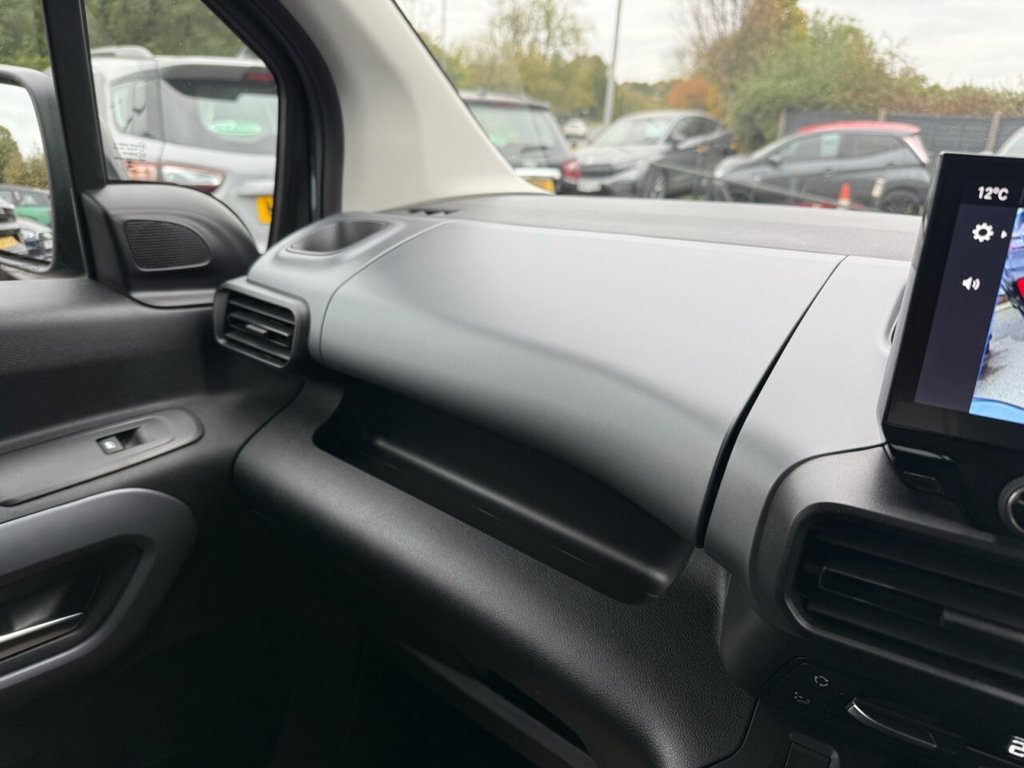 Used Vauxhall Combo Life 2025 for sale - 76706408: Photo 7