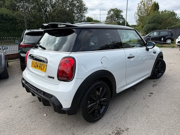 Used MINI Hatch 2024 for sale - 79587490: Photo