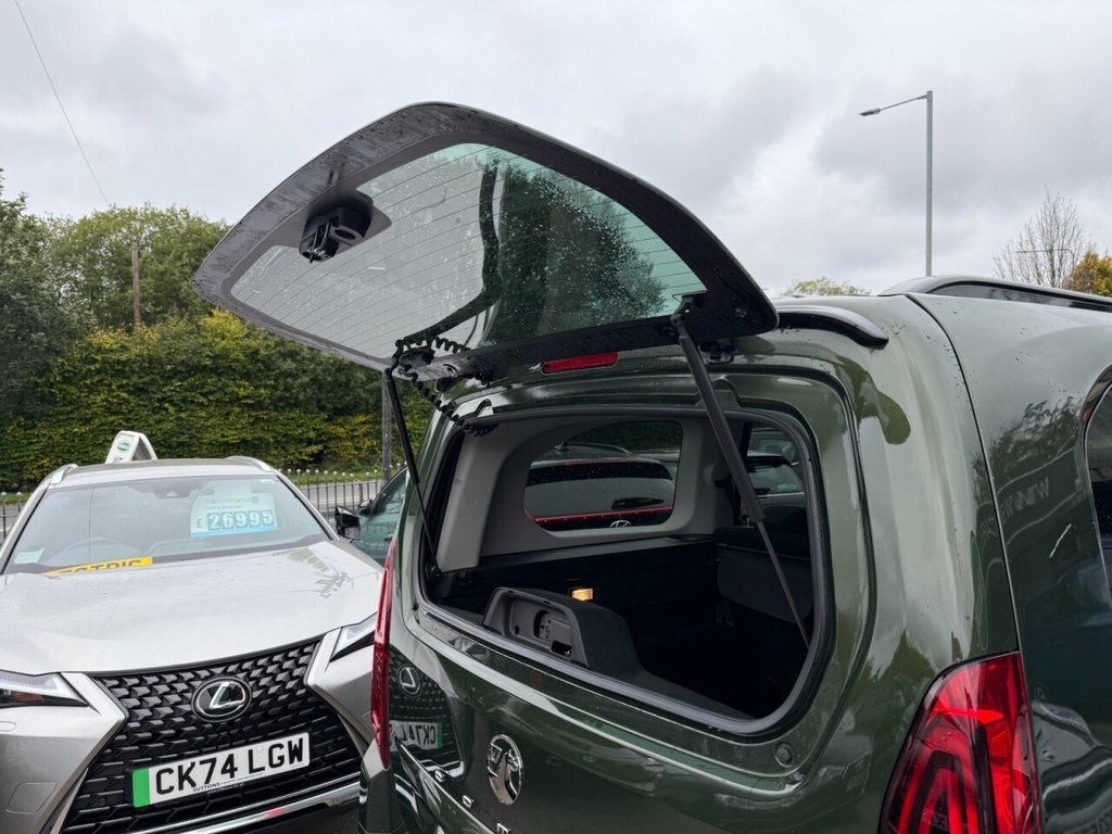 Used Vauxhall Combo Life 2024 for sale - 76706384: Photo 2