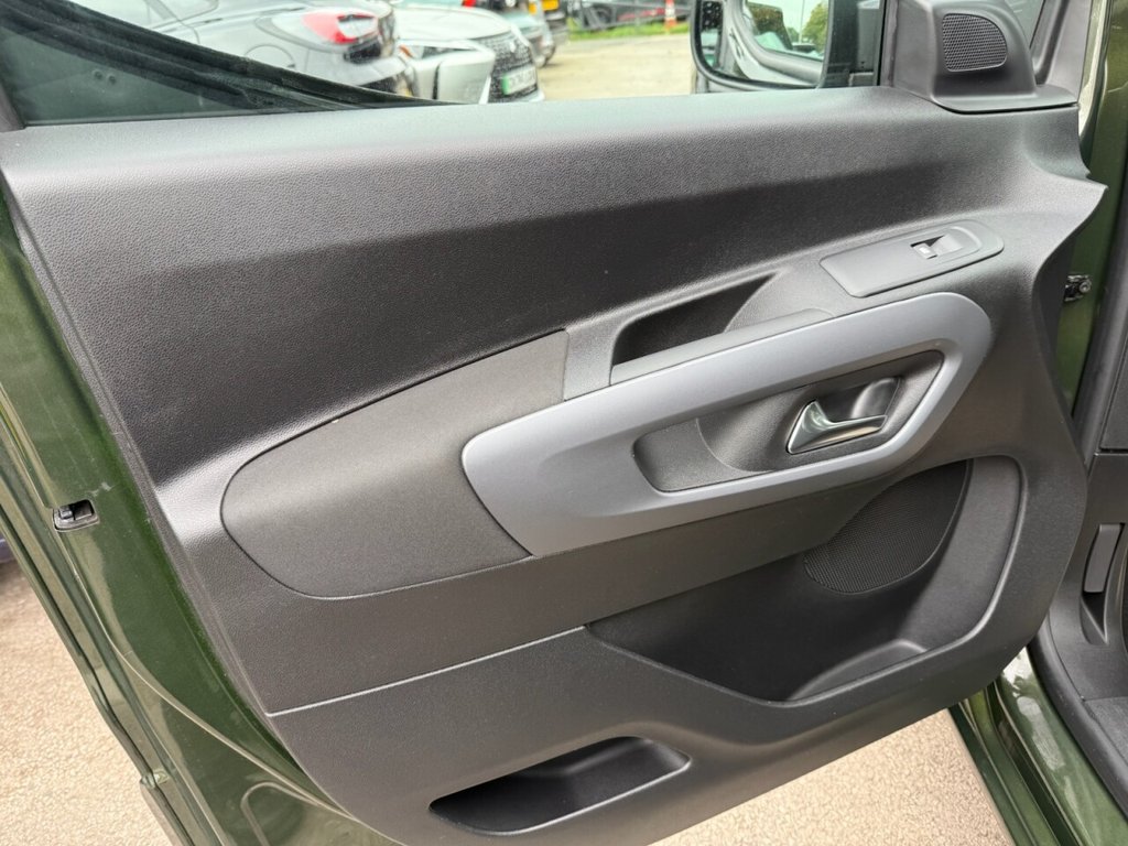 Used Vauxhall Combo Life 2024 for sale - 76706384: Photo 29