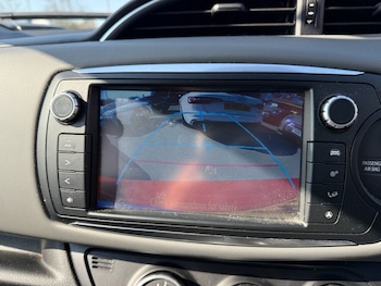 Used Toyota Yaris 2016 for sale - 76706393: Photo