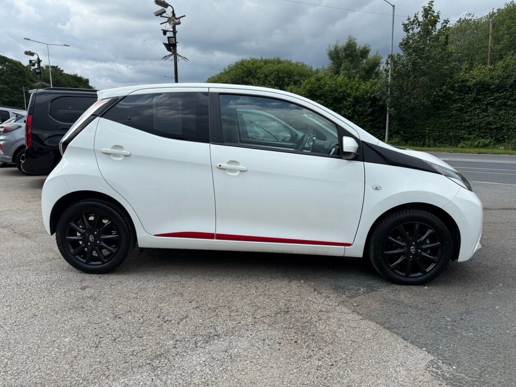Used Toyota AYGO 2018 for sale - 76706400: Photo 2