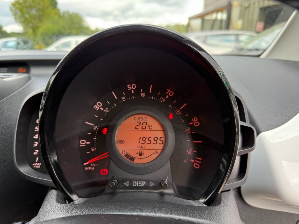 Used Toyota AYGO 2018 for sale - 76706400: Photo 23