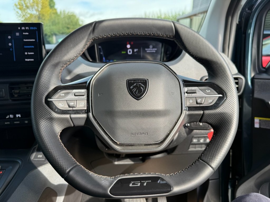 Used Peugeot Rifter 2024 for sale - 76706390: Photo 12