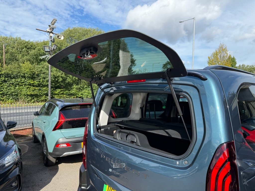 Used Peugeot Rifter 2024 for sale - 76706390: Photo 29