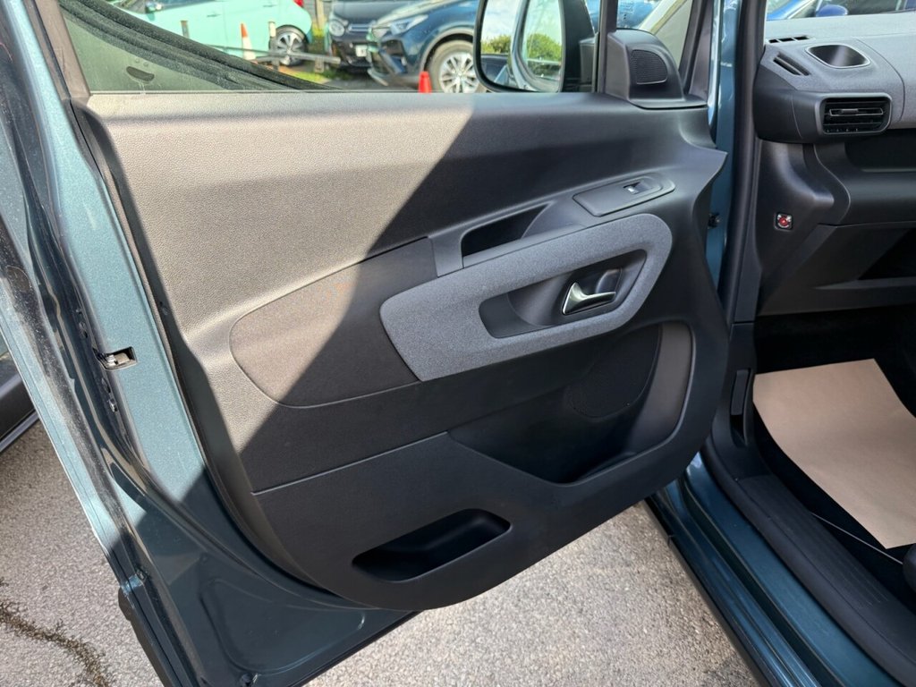 Used Peugeot Rifter 2024 for sale - 76706390: Photo 48