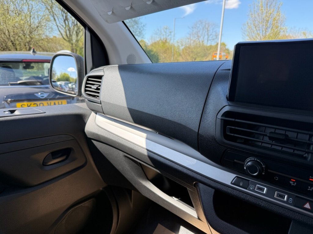 Used Vauxhall Vivaro Life 2025 for sale - 76706382: Photo 13