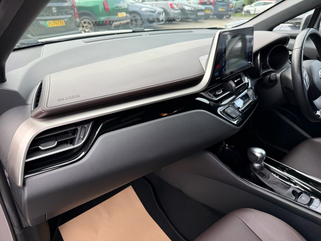 Used Toyota C-HR 2017 for sale - 76706381: Photo 29