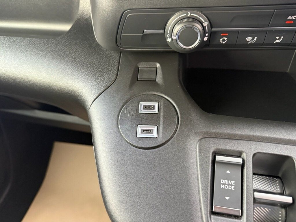 Used Toyota PROACE CITY Verso 2025 for sale - 77171836: Photo 21