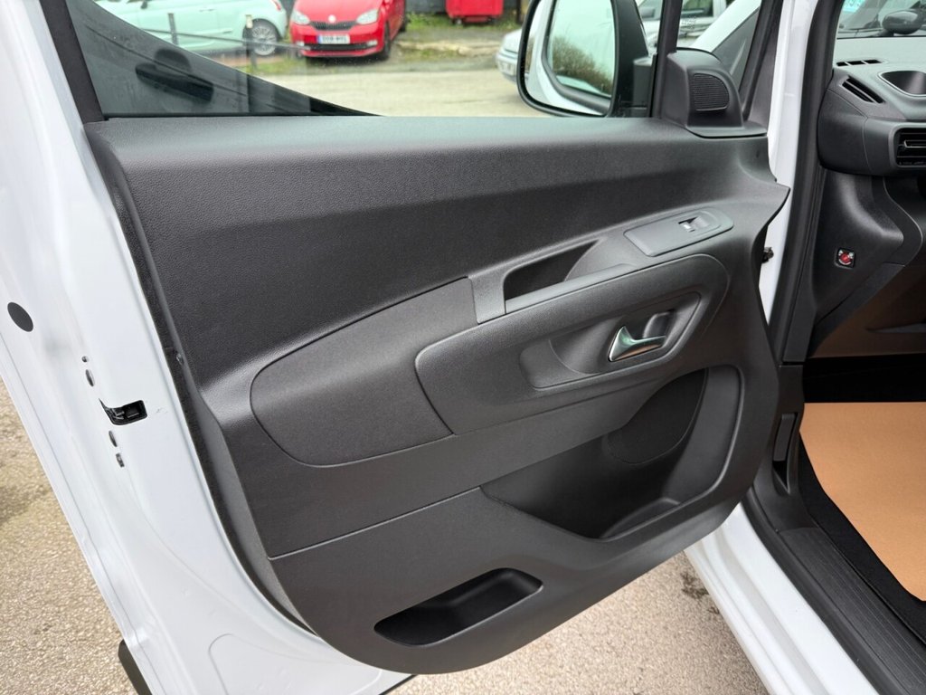 Used Citroen Berlingo 2025 for sale - 77014325: Photo 40