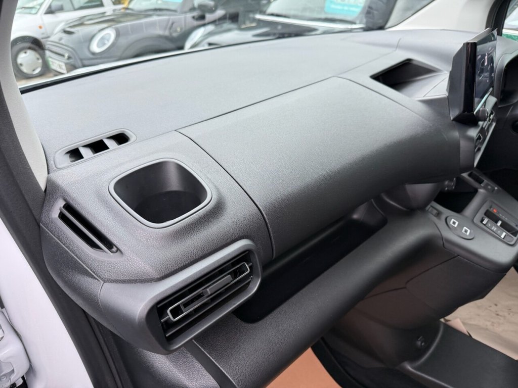 Used Citroen Berlingo 2025 for sale - 77014325: Photo 41