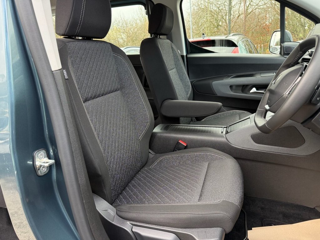 Used Peugeot e-Rifter 2025 for sale - 77276172: Photo 14