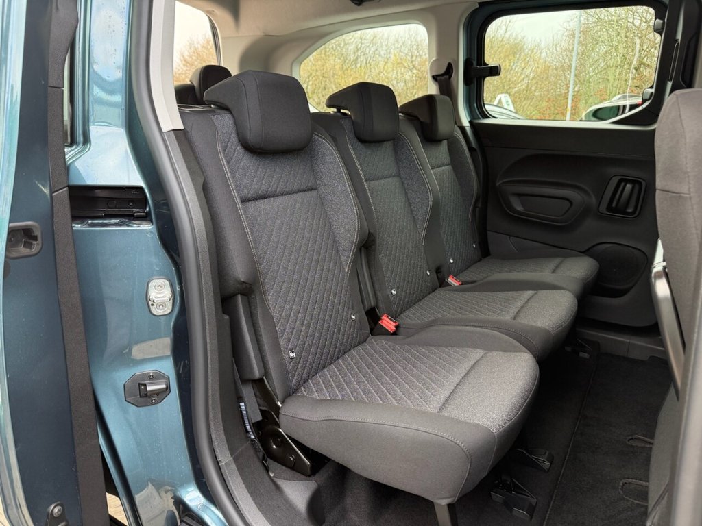 Used Peugeot e-Rifter 2025 for sale - 77276172: Photo 16