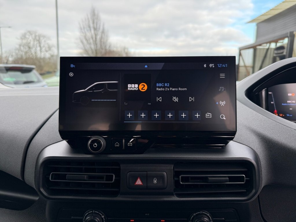 Used Peugeot e-Rifter 2025 for sale - 77276172: Photo 29