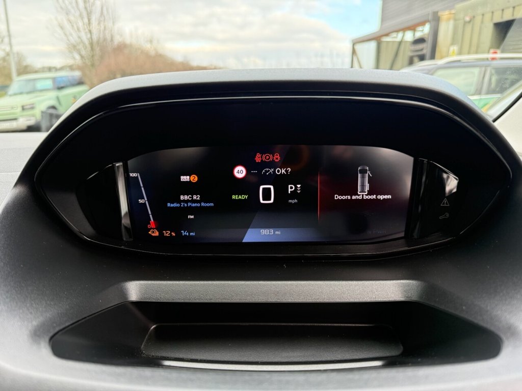 Used Peugeot e-Rifter 2025 for sale - 77276172: Photo 38