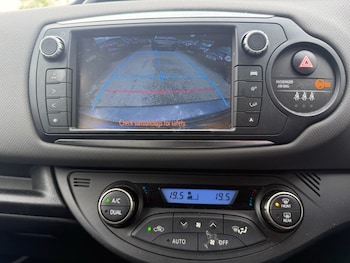 Used Toyota Yaris 2016 for sale - 78672021: Photo