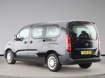 Used Toyota PROACE CITY Verso 2025 for sale - 78887651: Photo